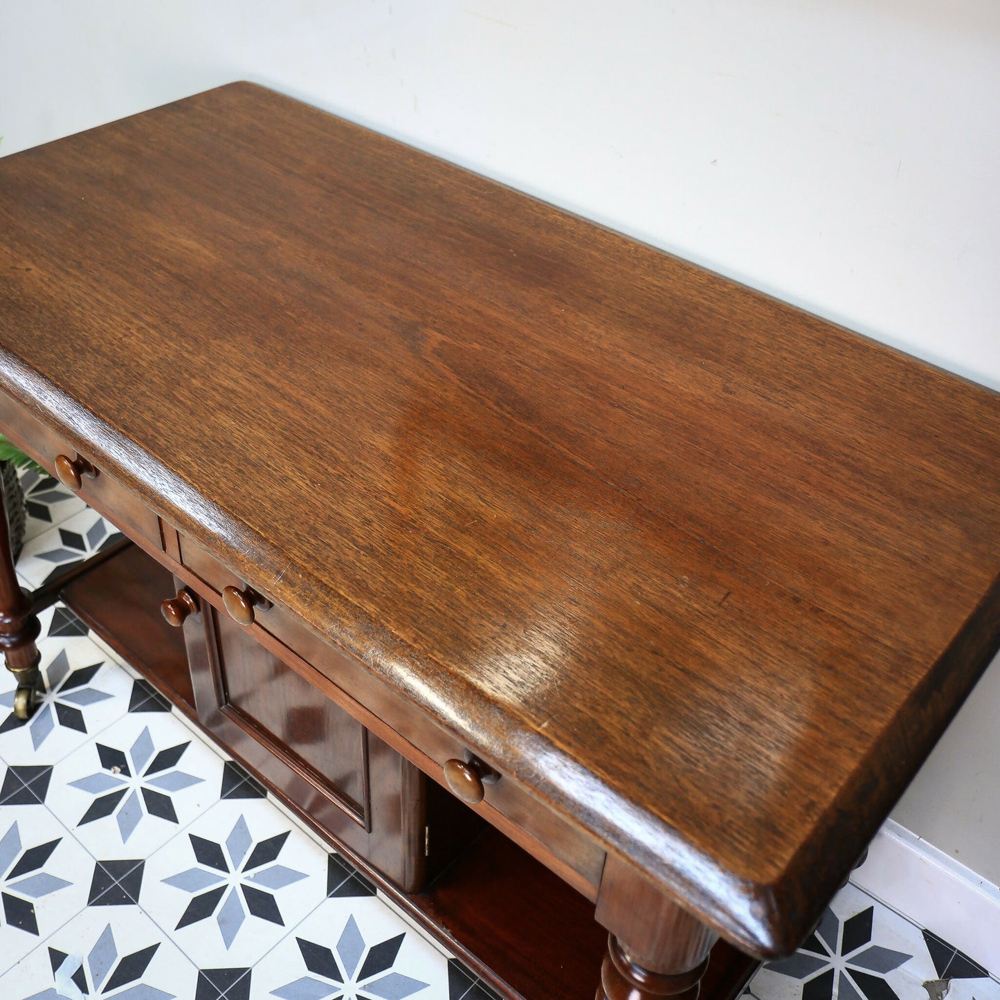 Victorian Mahogany Antique Side Table Wash Stand on Castors