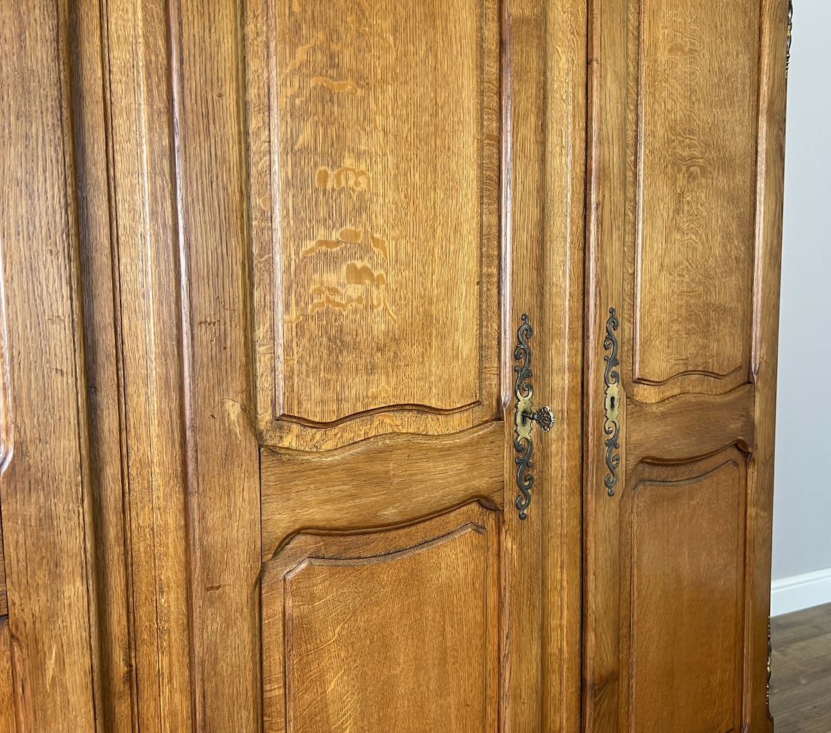 Wardrobe Vintage French Louis XVI Style Oak Four Door Carved Armoire LOT 6506