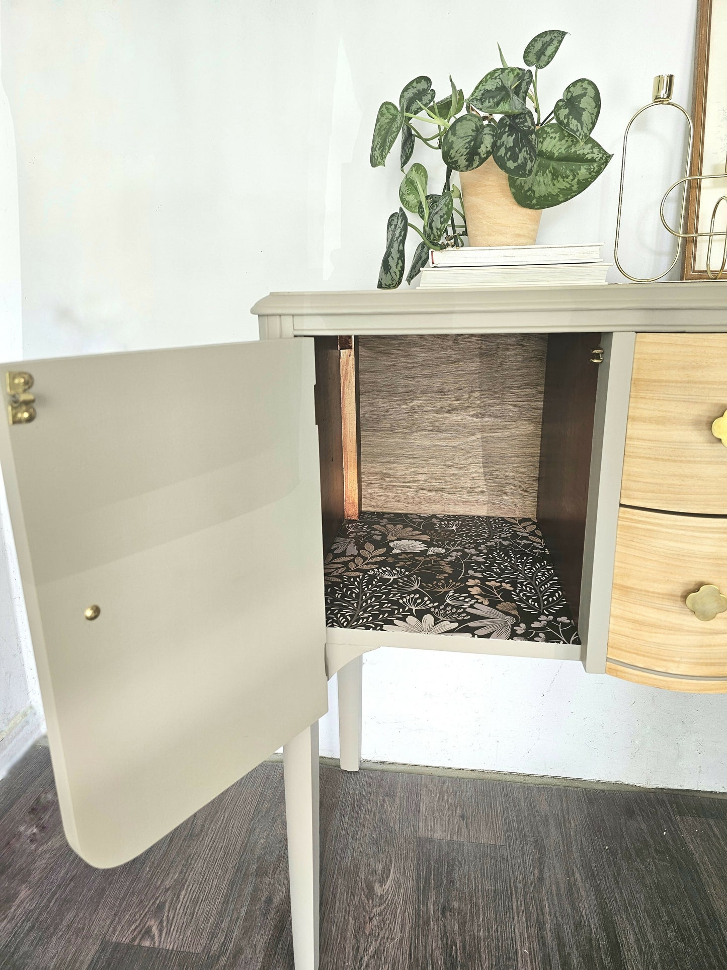 Vintage Sideboard with Wavy Trim and Bobbin Details