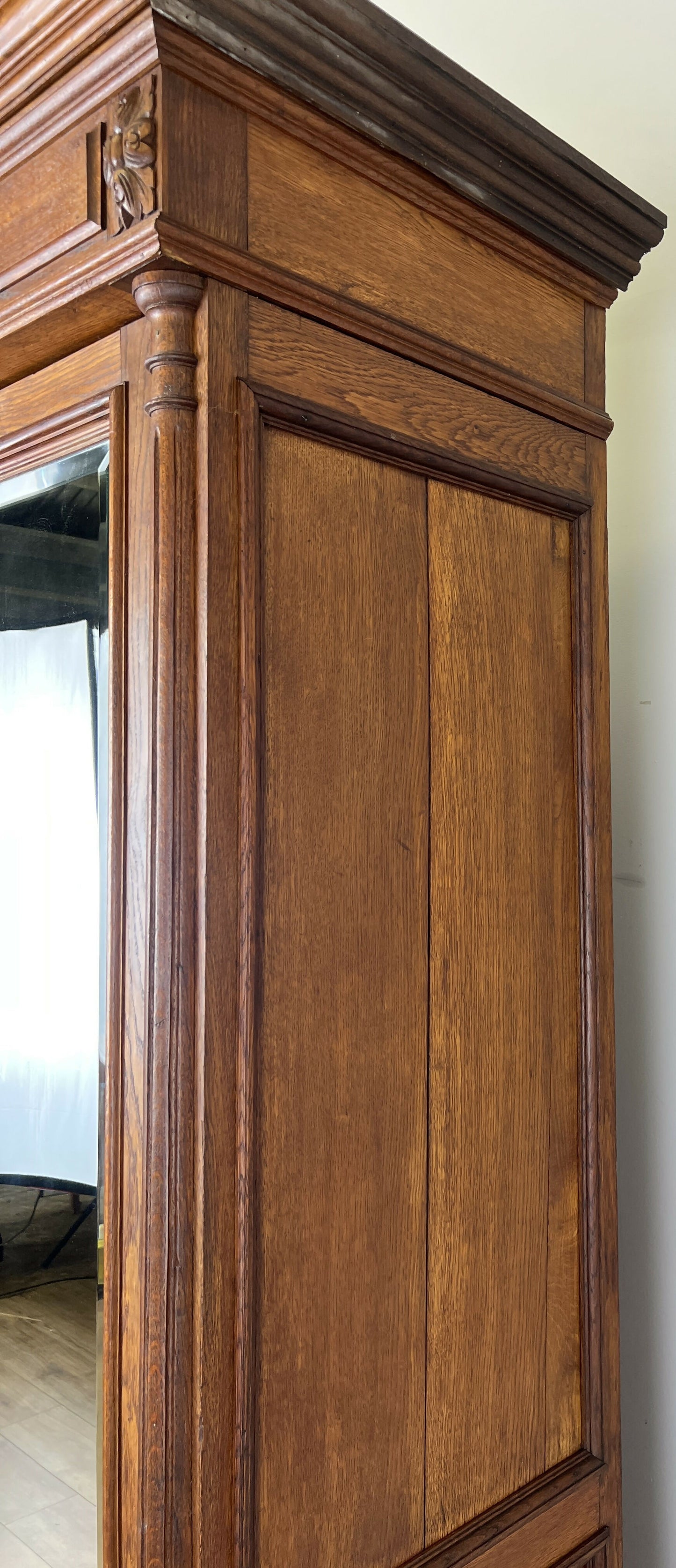 Wardrobe Antique French Style Oak Three Door Carved Mirrored Armoire LOT 6231