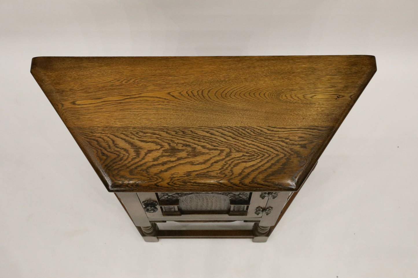 Old Charm Canted Table Sideboard Light Oak Finish FREE UK Delivery*. SBR7852/2303C