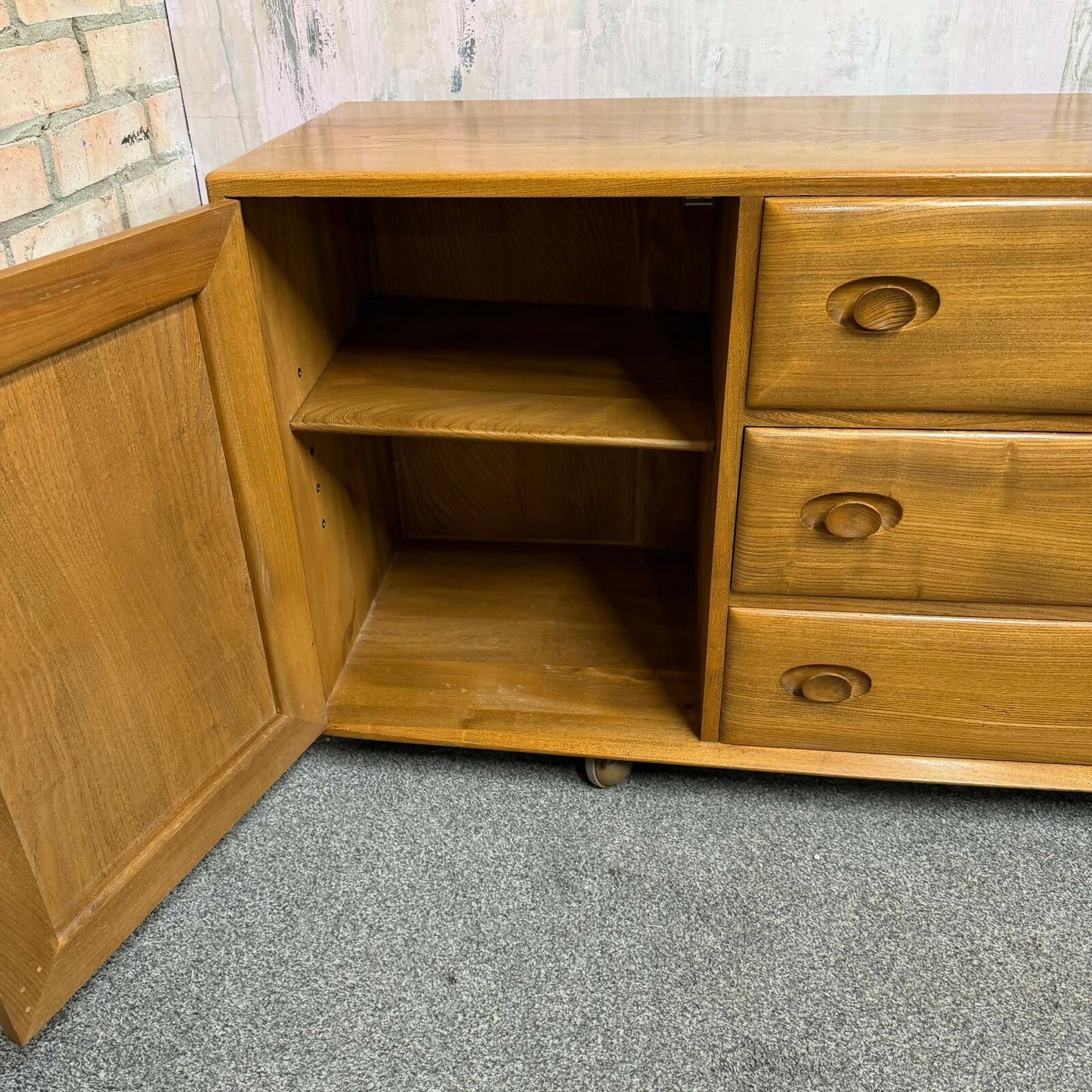 Vintage MCM Ercol Elm Windsor Sideboard 1960s 2 Cupboards Drawers on Castors