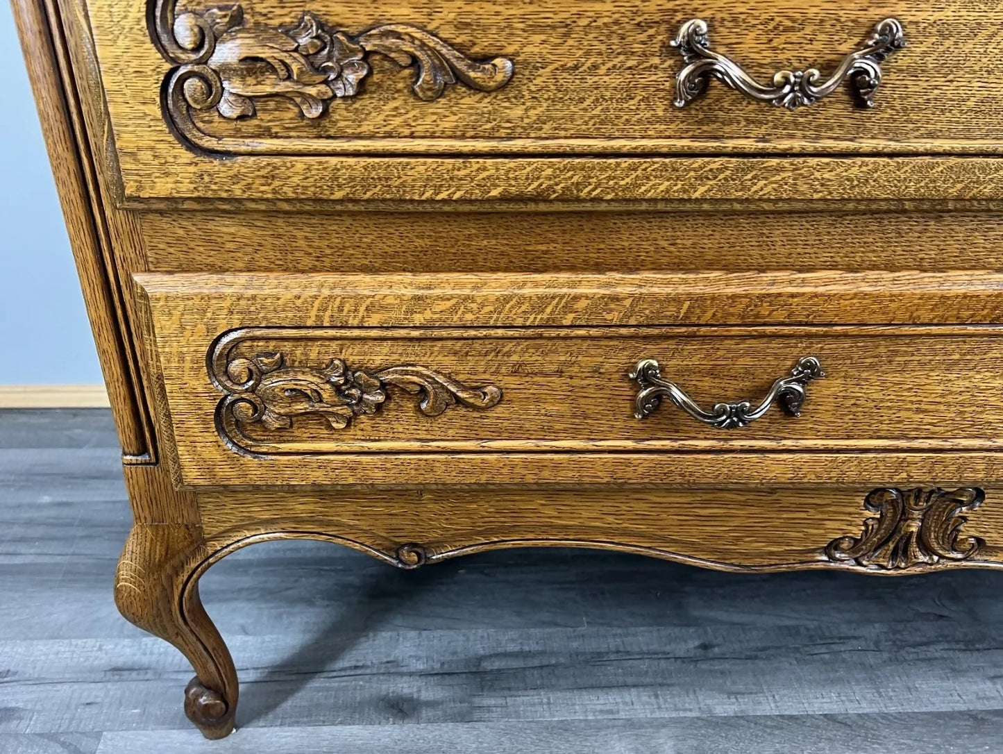 Chest of Drawers Vintage French Louis XVI Oak 3 Drawers Carved Cabinet LOT 4344