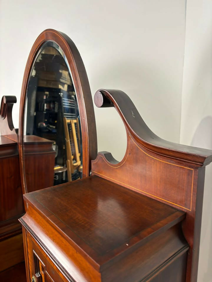 Edwardian Inlaid Mahogany Dressing table