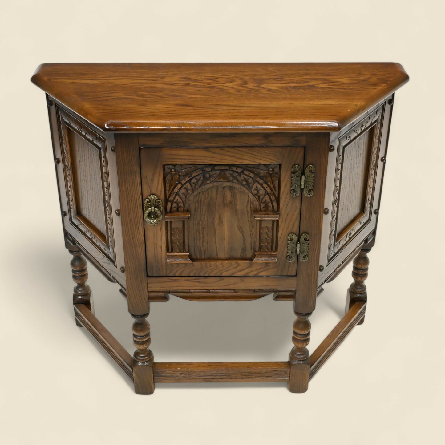 Old Charm Canted Table/Cupboard Light Oak Finish #1434 FREE UK Delivery*. SBR10389/2804E