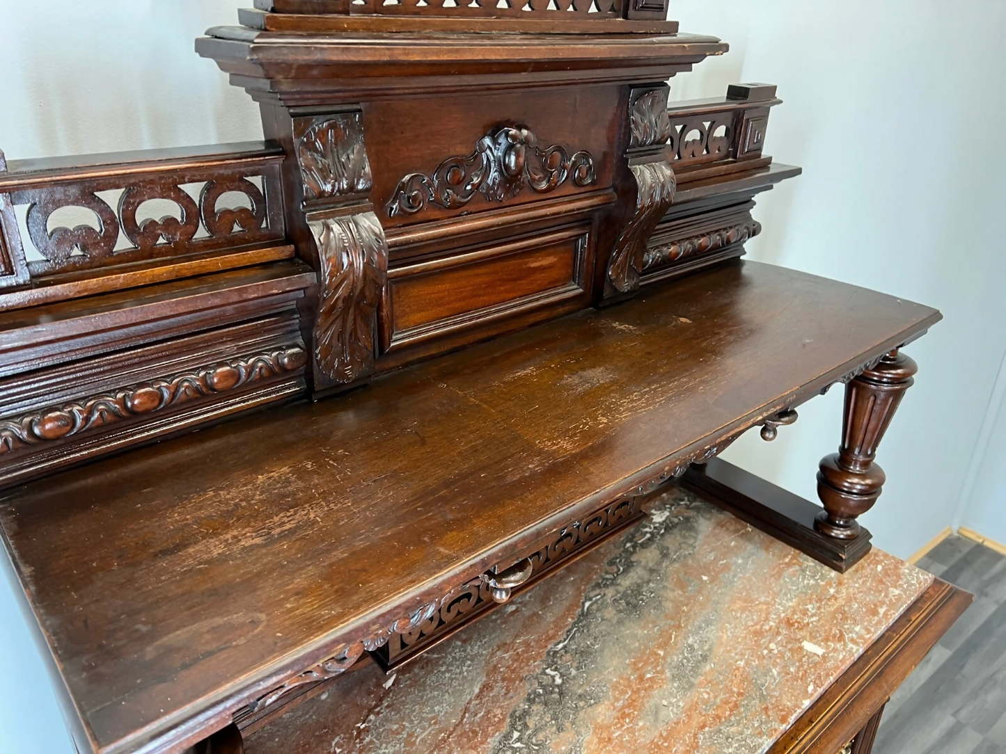 Sideboard Antique French Style Walnut Marble Display Cabinet Cupboard LOT 3576