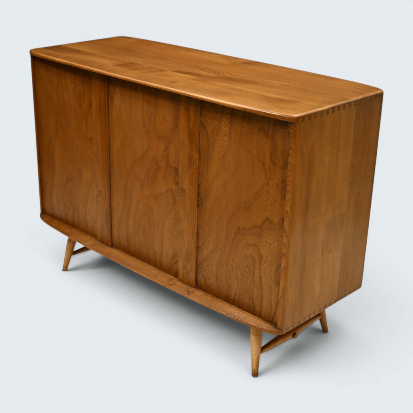 Ercol Windsor Sideboard Cupboard Storage Model 467 Light Finish FREE UK Delivery