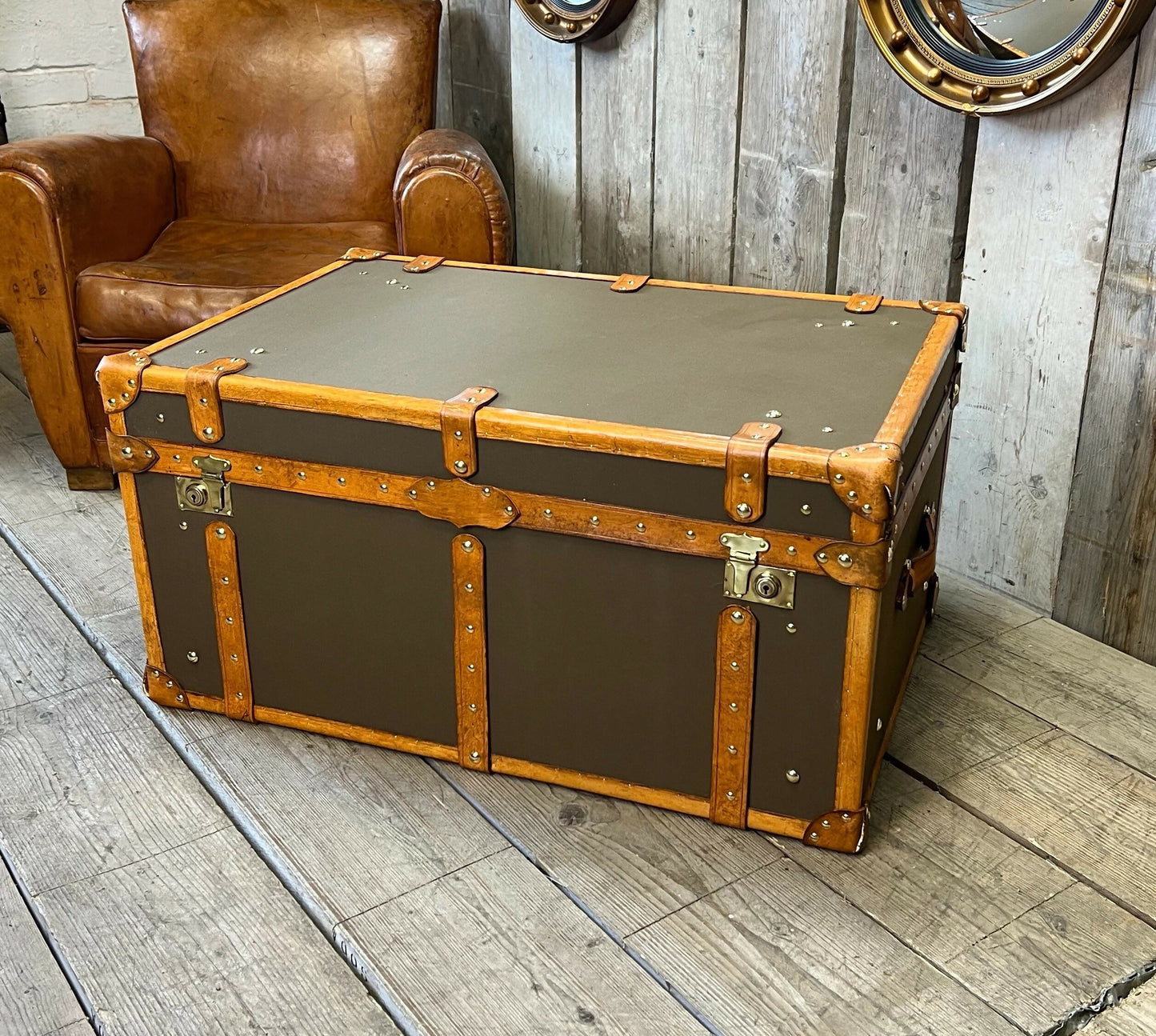 Olive storage box - custom handmade - luxury bespoke trunk - English handmade