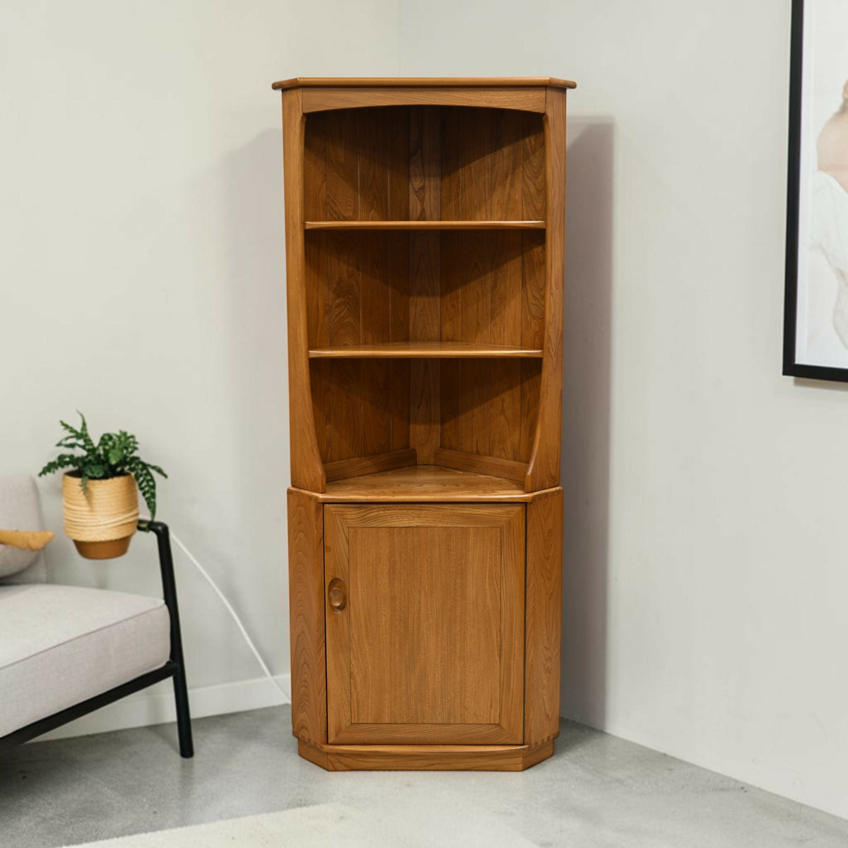 Ercol Windsor Corner Cabinet with Cupboard Light Finish #743c FREE UK Delivery*