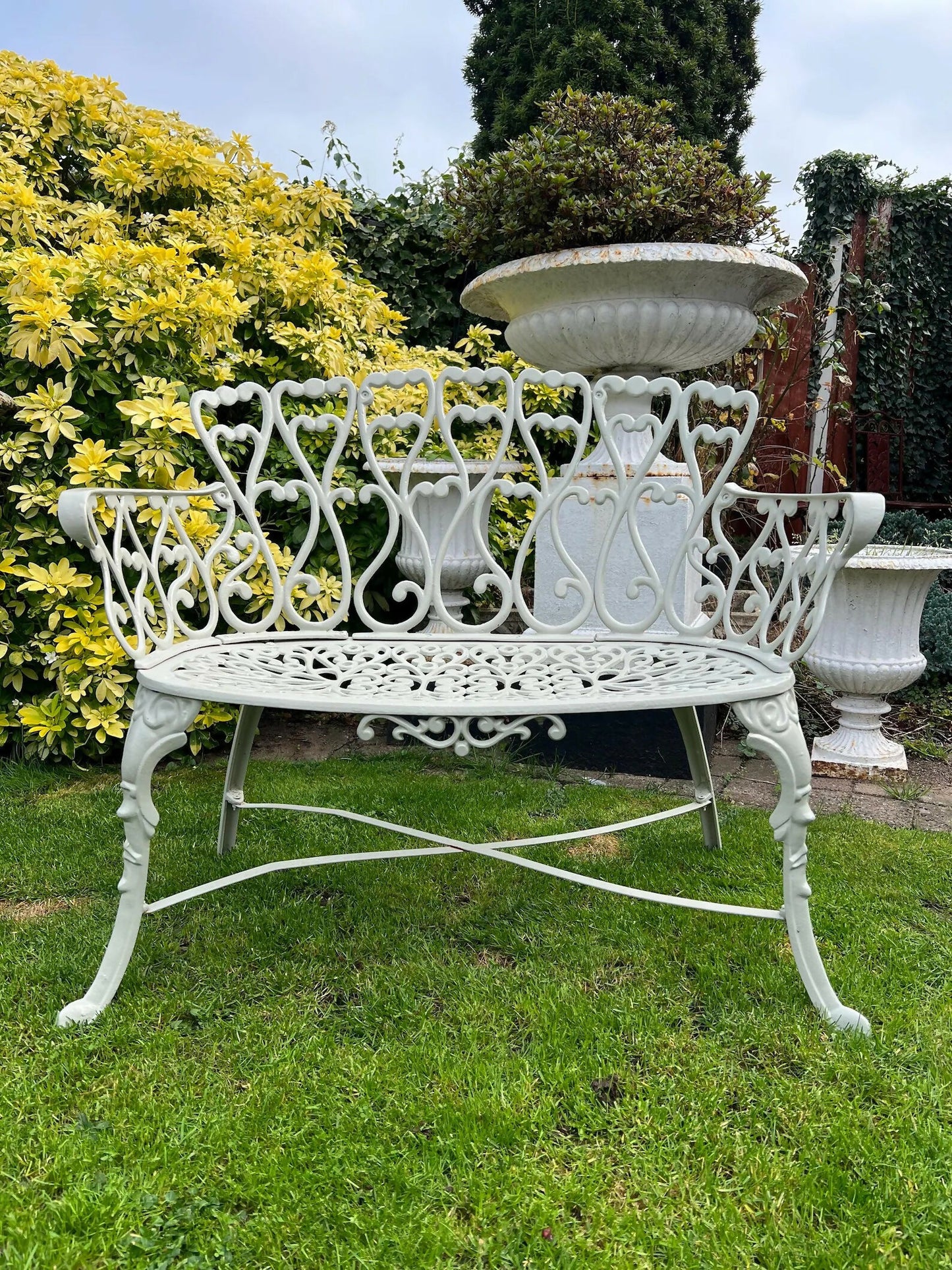 Cast Iron Love Seat Garden Bench in Pebble Grey