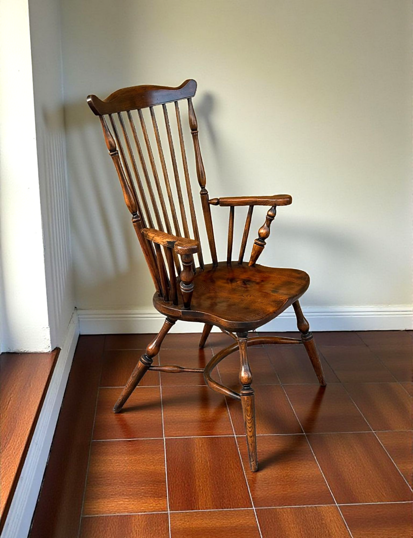 Elm Comb Back Windsor Chair