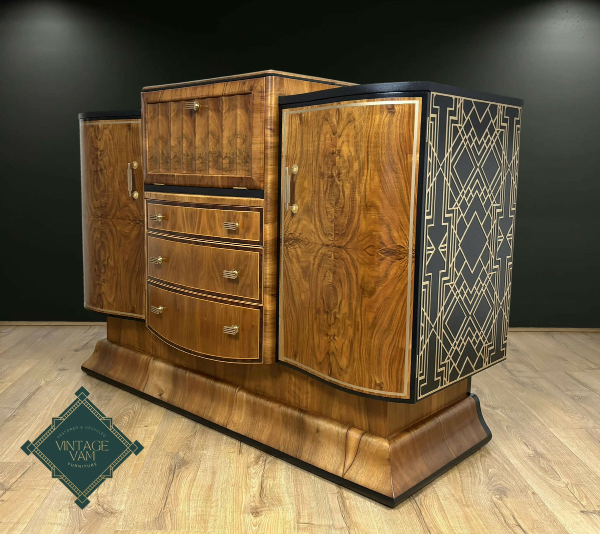 Art Deco cocktail cabinet, drinks bar, "Decometric"