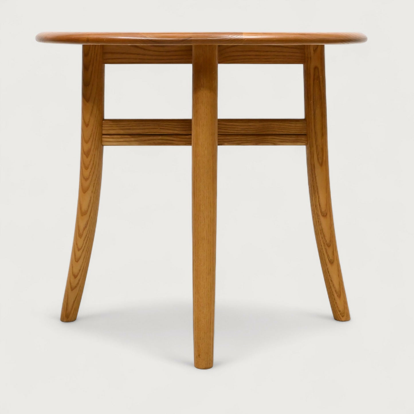 Ercol Round Side Table Light Finish Mid Century Modern Elm Light FREE Delivery*. SBR10877/2908E