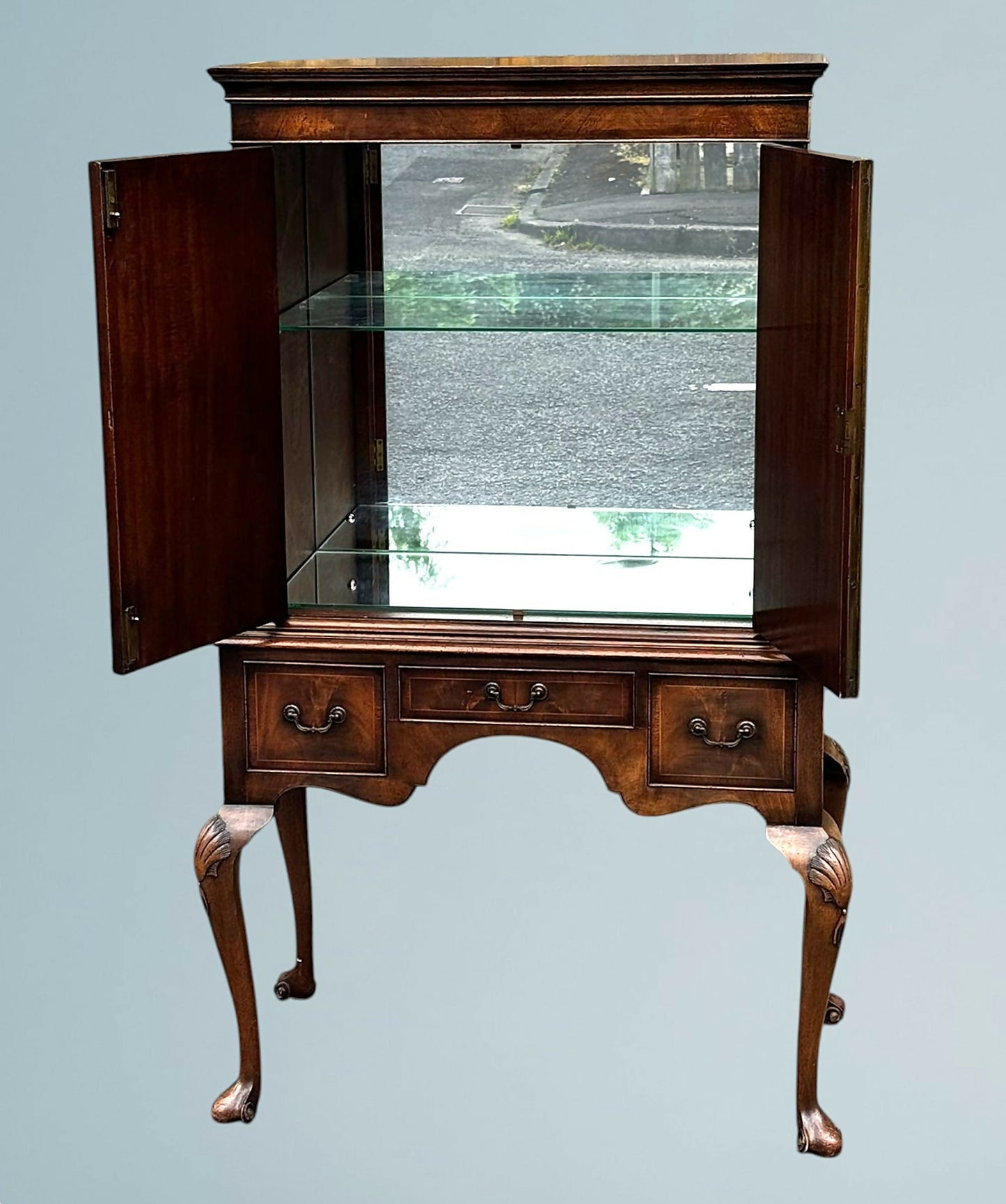 Mahogany Cocktail Cabinet / Drinks Cabinet