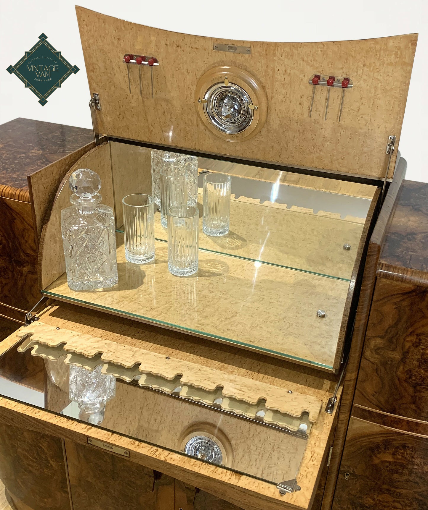 Art Deco drinks cocktail cabinet