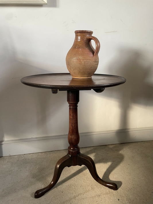 A Georgian antique oak tripod table