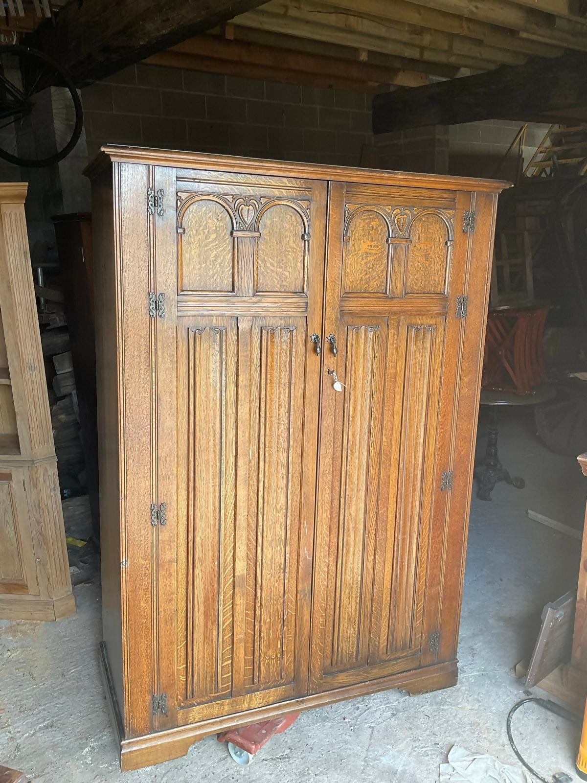 Double Door Oak Carved Wardrobe