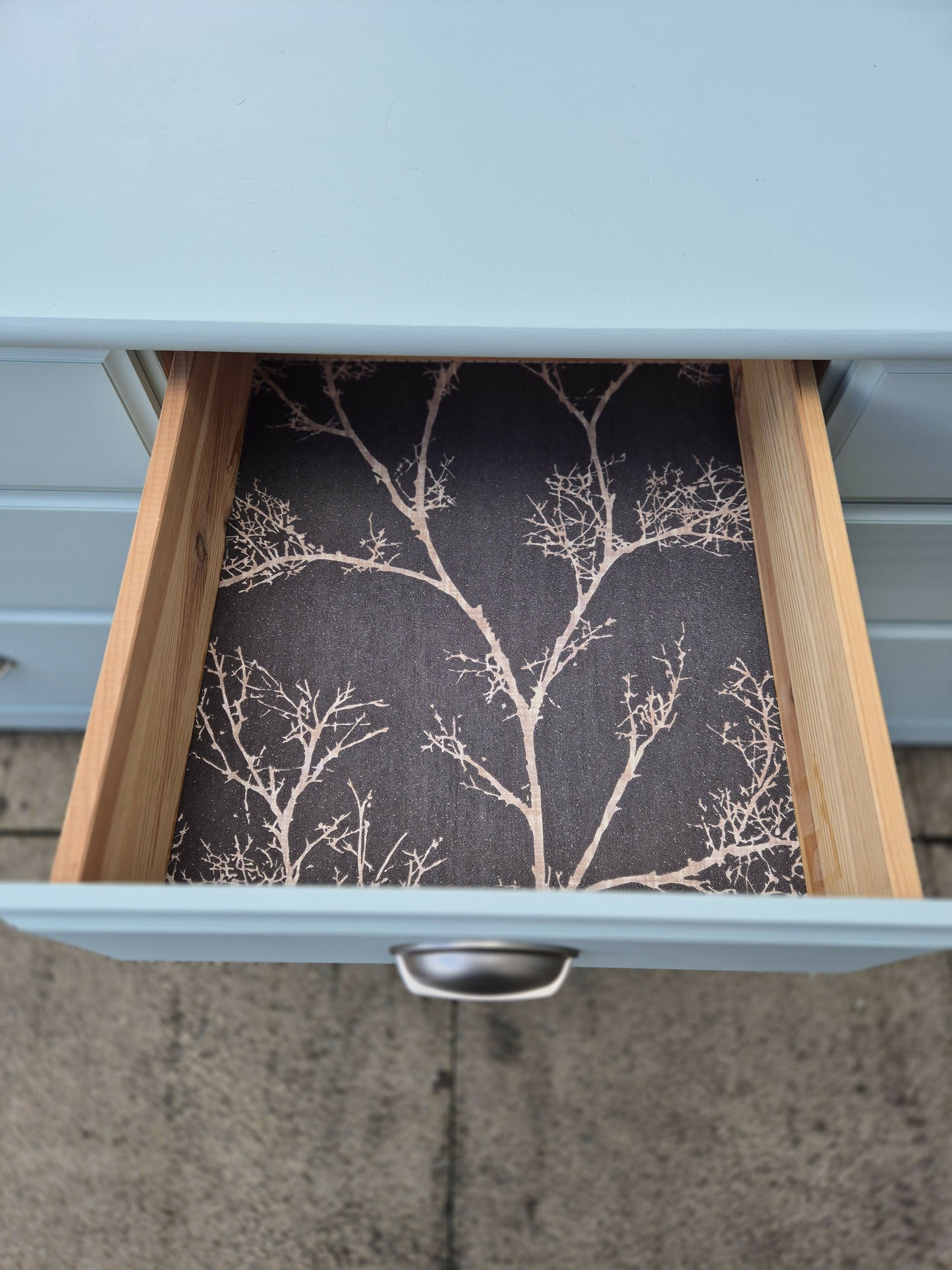 Beautiful large chest of drawers