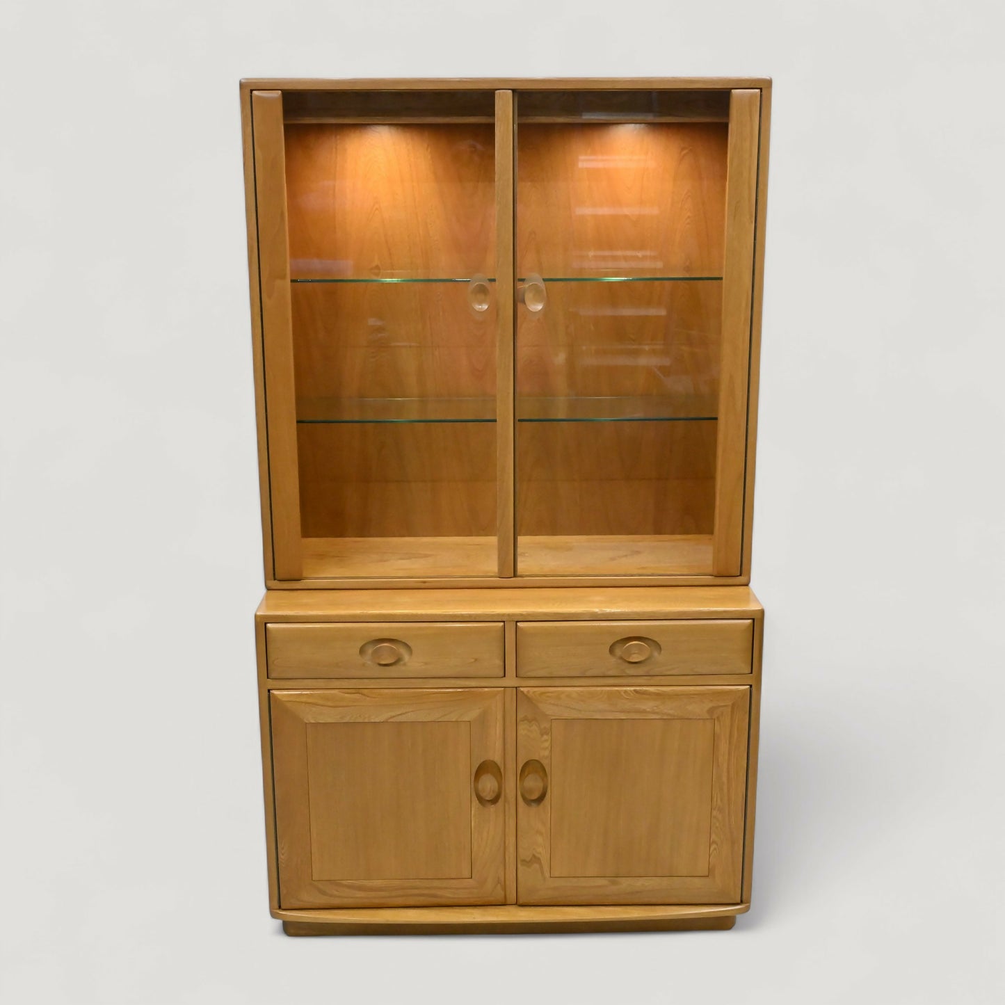 Small Ercol Windsor Sideboard Display Cabinet Top Light Finish FREE UK Delivery*. SBR10891/0209E