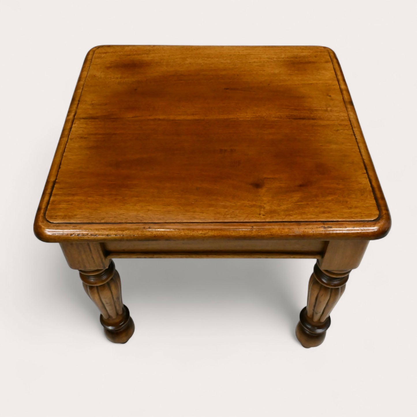Square Mahogany Coffee Table Victorian Style 60cm x 60cm x 51cm FREE UK Delivery. SBR10617/2406E