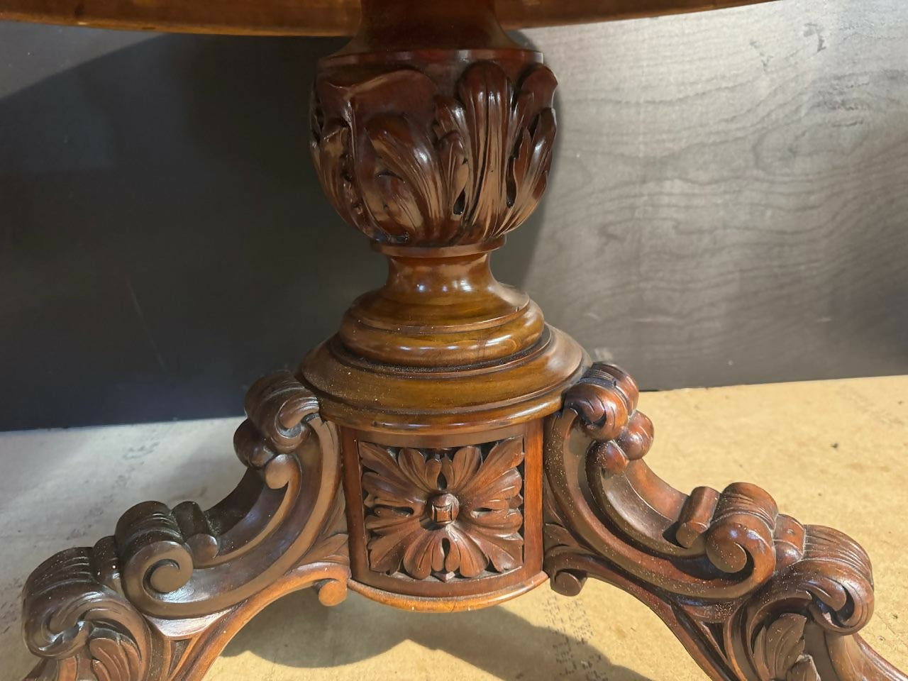 Large French Gueridon centre Table
