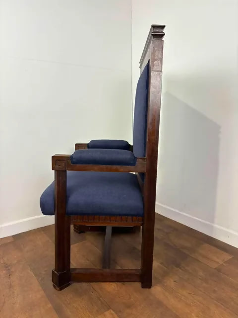 Georgian Mahogany Throne Arm Chair - From Ruthin Court House