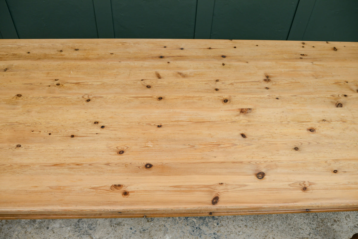 6.5 FT Pine Farmhouse Dining Table - Seats 8
