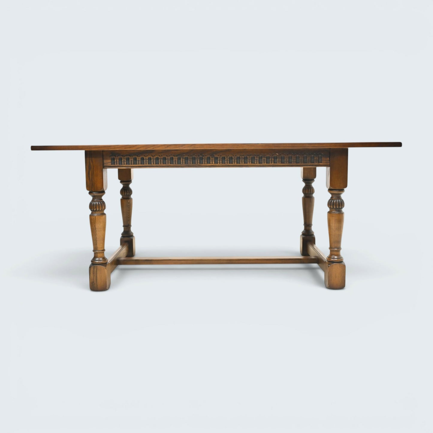 Old Charm Exeter Solid Oak Dining Table Light Oak VGC Seats 8 FREE UK Delivery