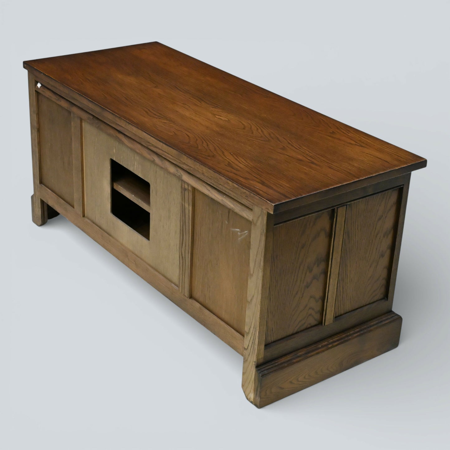 Old Charm Entertainment Cabinet TV Stand Model 2346 Light Oak FREE UK Delivery