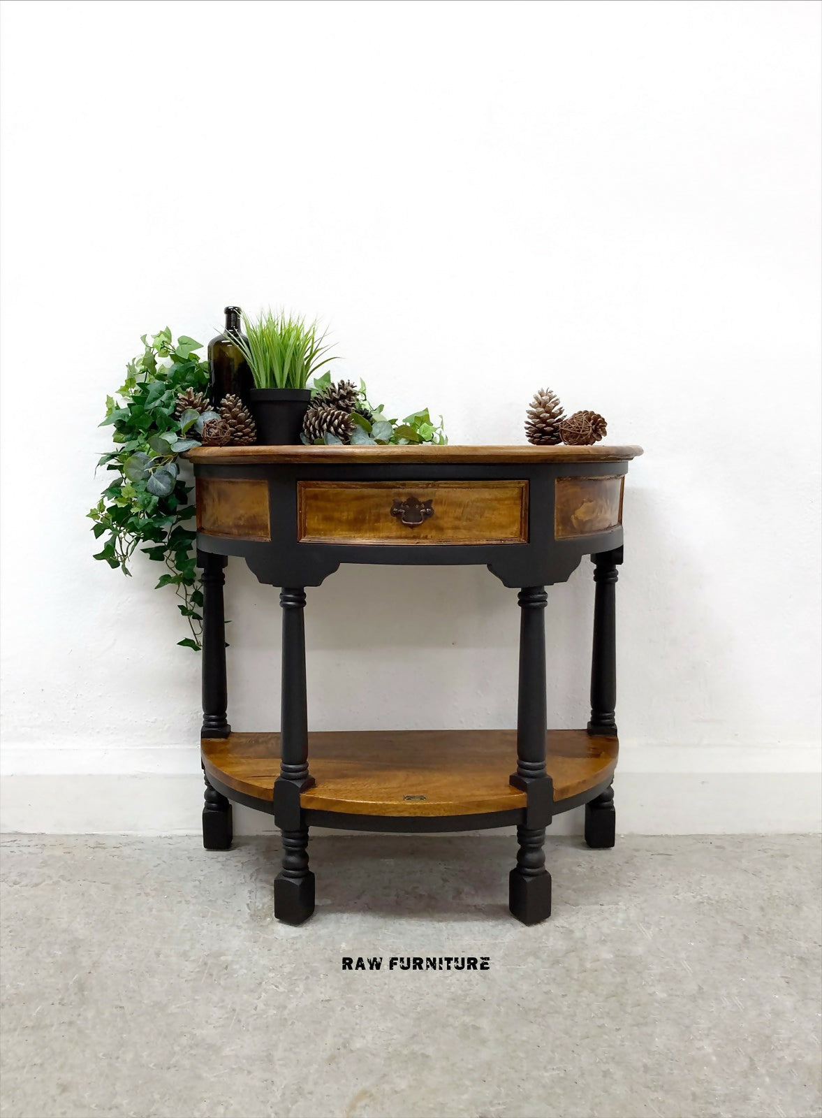 HALFMOON SOLID WOOD CONSOLE TABLE