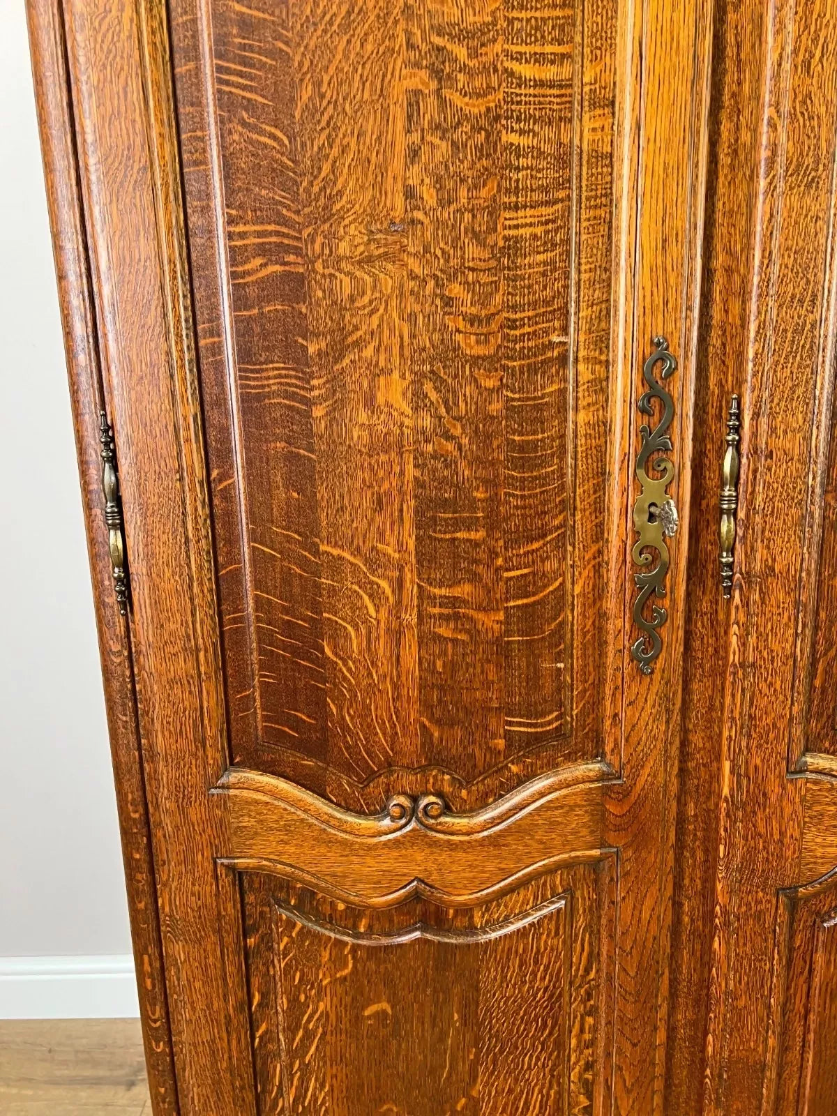 Wardrobe Vintage French Louis XVI Style Oak Four Door Carved Armoire LOT 4827