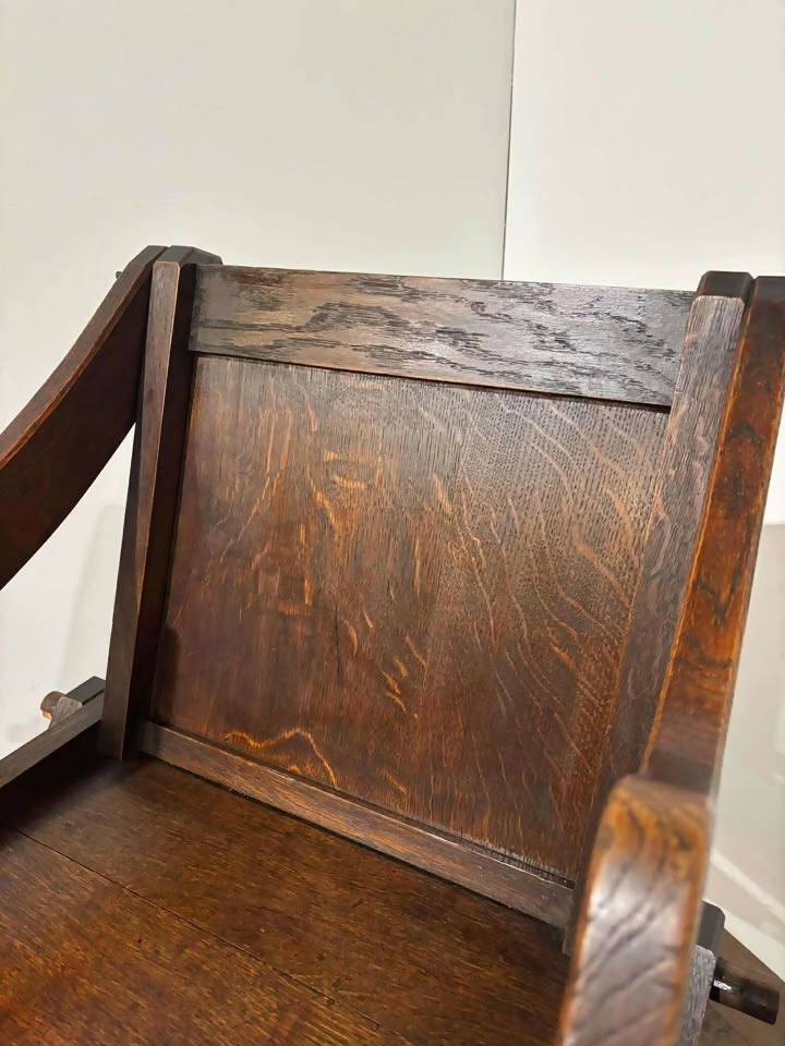 Oak Glastonbury / Ecclesiastical Chair