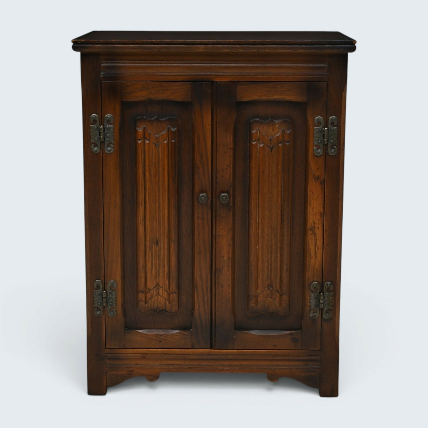 Old Charm Linenfold Cupboard Bedside Cabinet 2 Door Tudor Brown FREE DELIVERY*