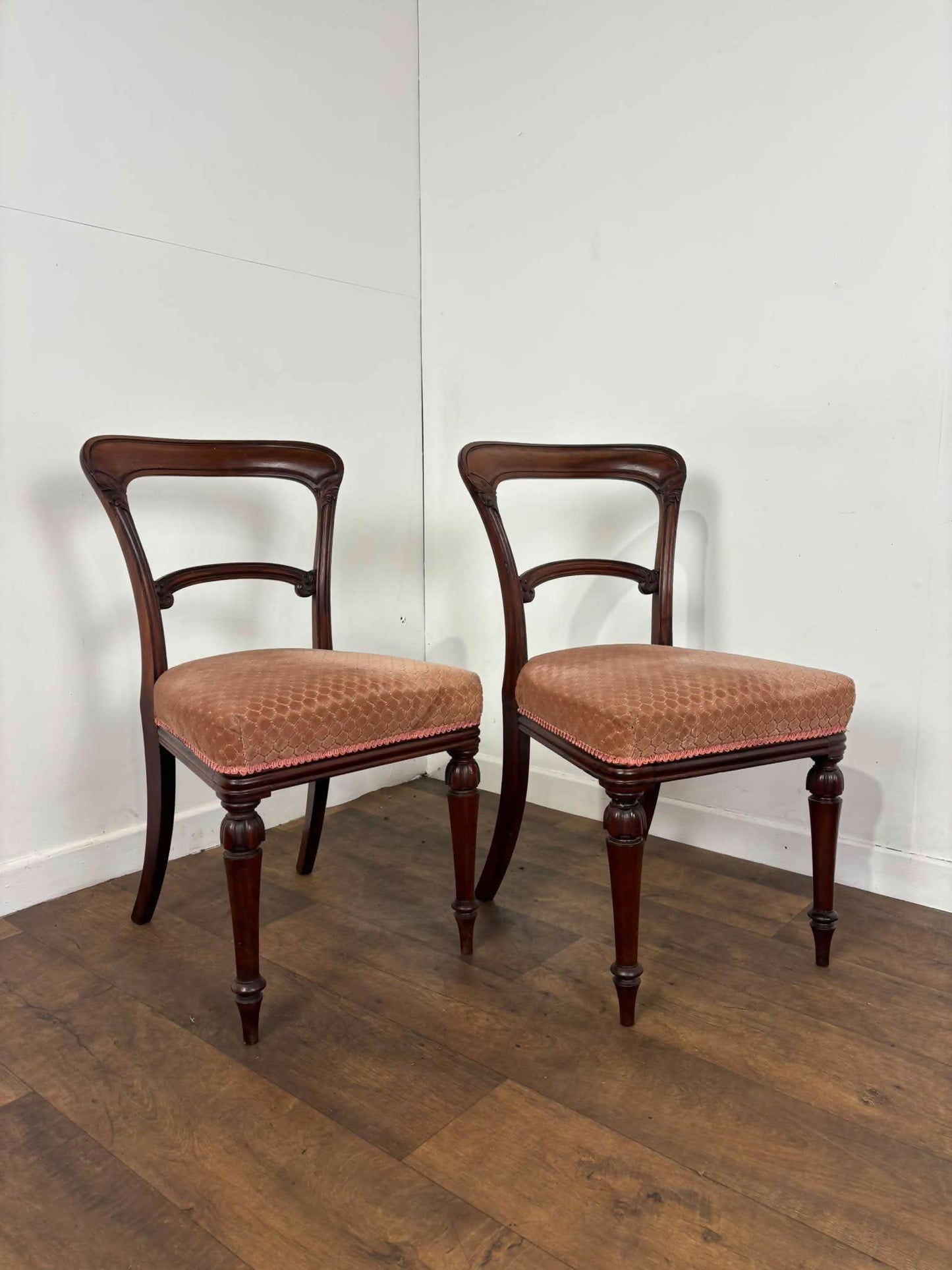 Pair of Victorian Mahogany Side Chairs on Turned Legs