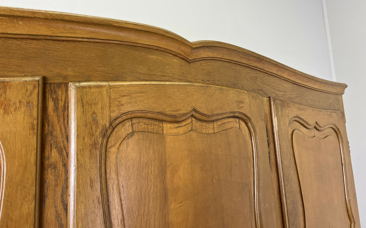 Wardrobe Vintage French Louis XVI Style Oak Triple Door Carved Armoire LOT 6467