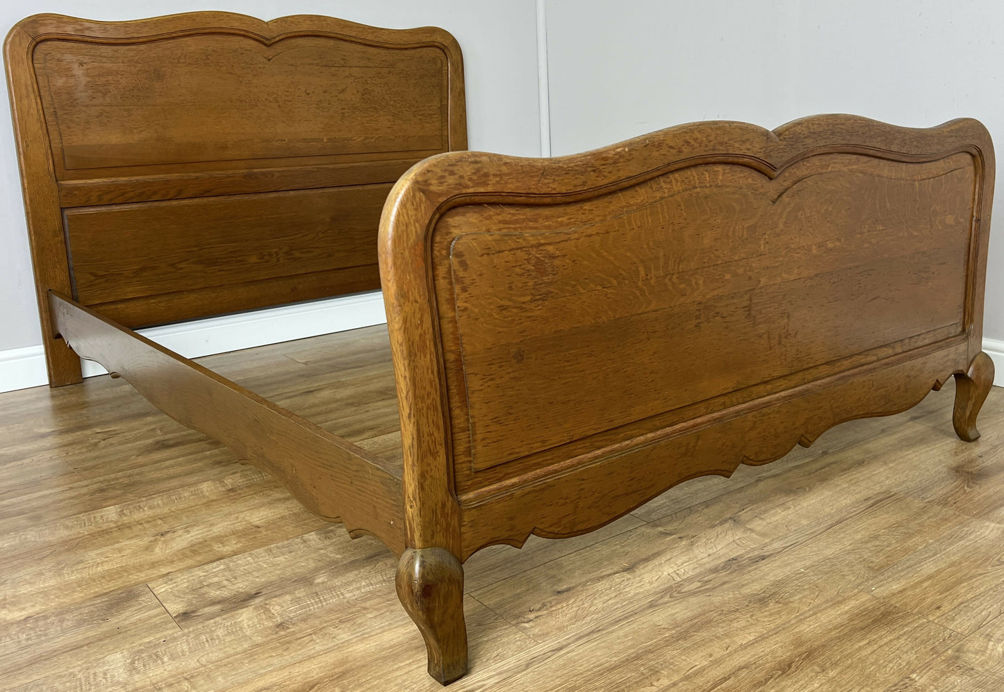 Bed Vintage French Louis XVI Oak Double Bed Frame Carved Headboard LOT 6380