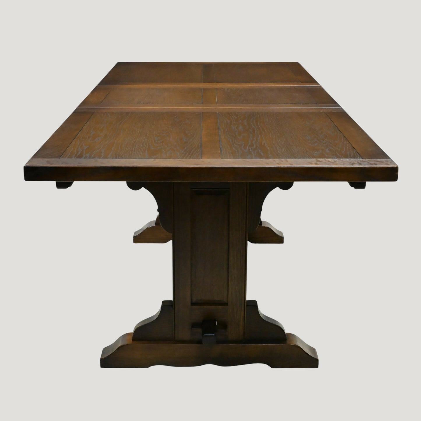 Old Charm Richmond Oak Extending Dining Table Light Oak Finish FREE UK Delivery. SBR10889/0209E
