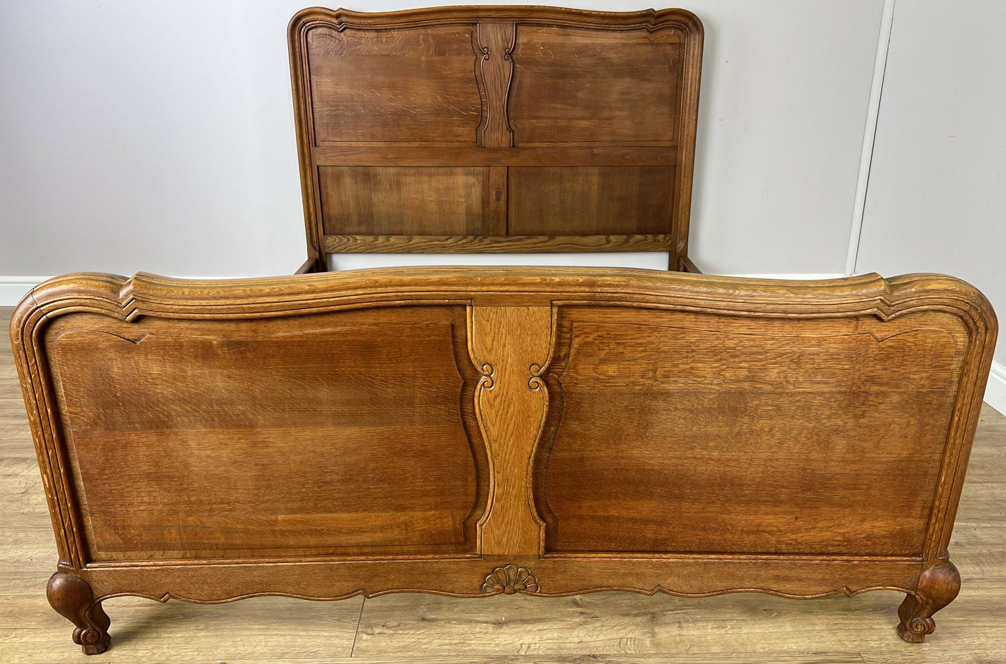 Bed Vintage French Louis XVI Oak Double Bed Frame Carved Headboard LOT 6382