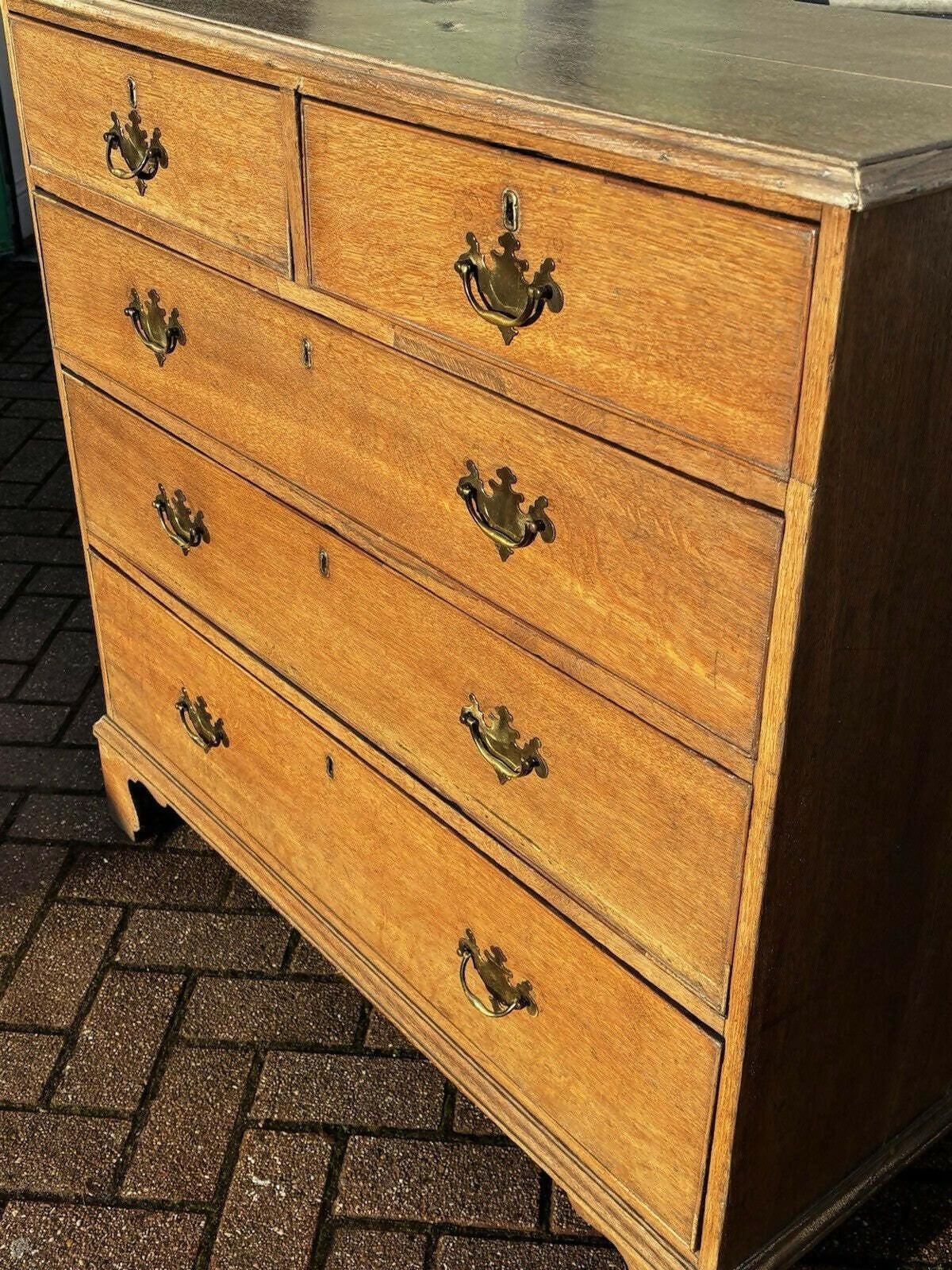 Vintage Georgian Light Oak Chest Of Drawers.
