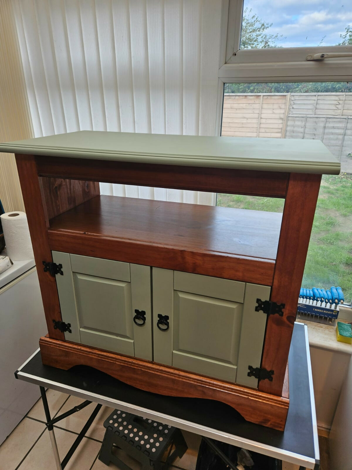 Good earth & cedar cabinet