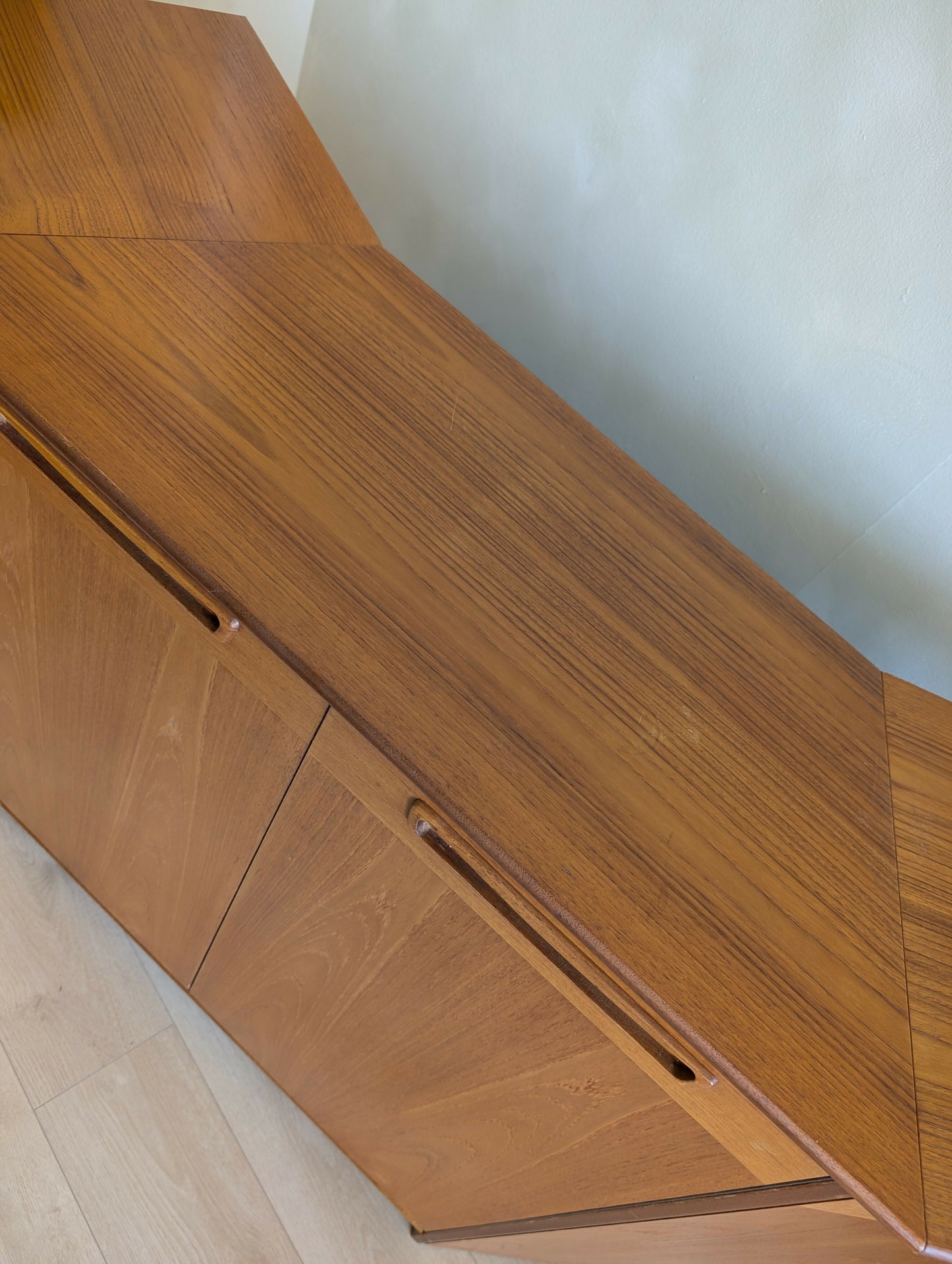 Vintage Meredew Mid Century Teak Metamorphic Drinks Cocktail Cabinet Bar