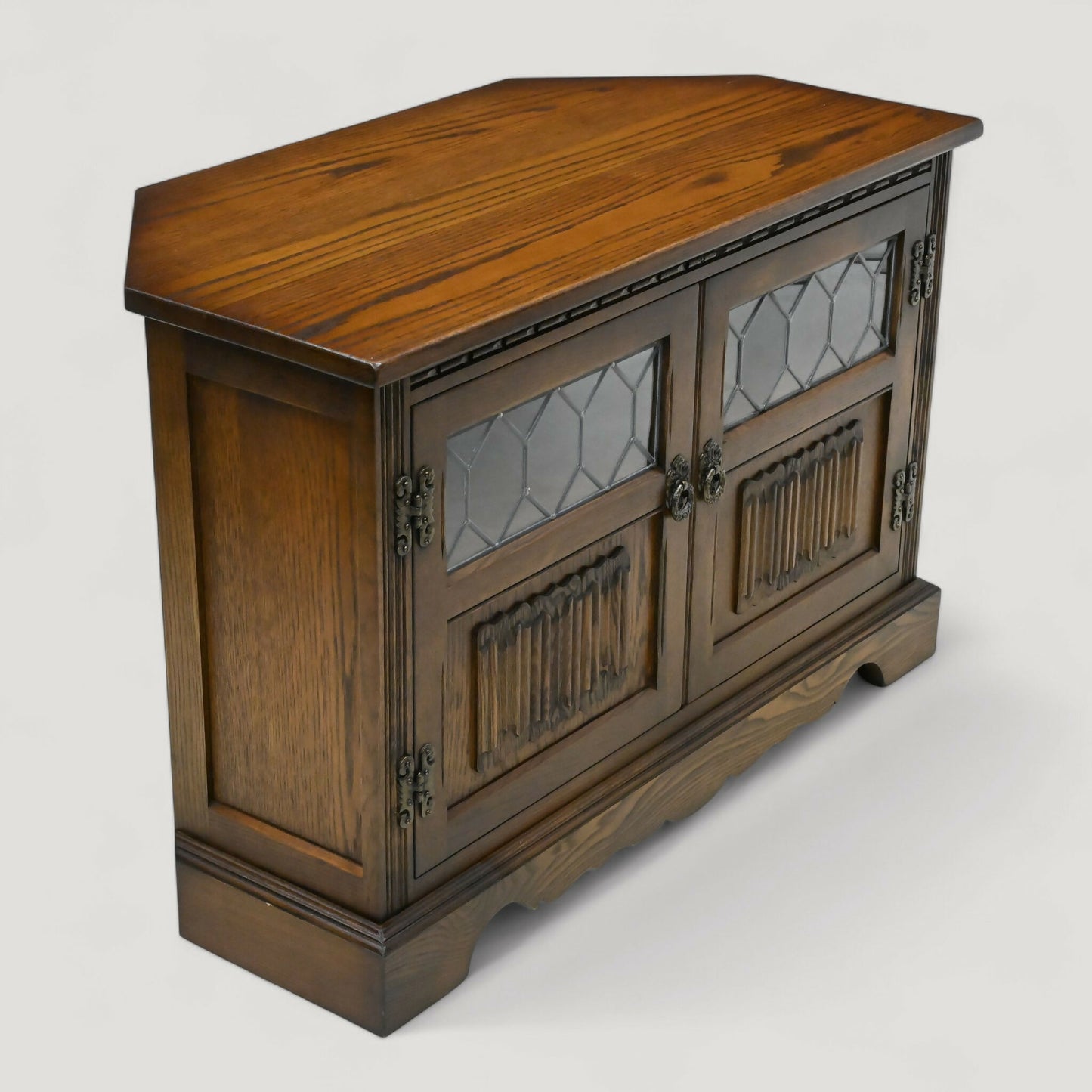 Old Charm Corner TV Stand Video Cabinet Light Oak Model 2264 FREE UK Delivery*. SBR10893/0309E