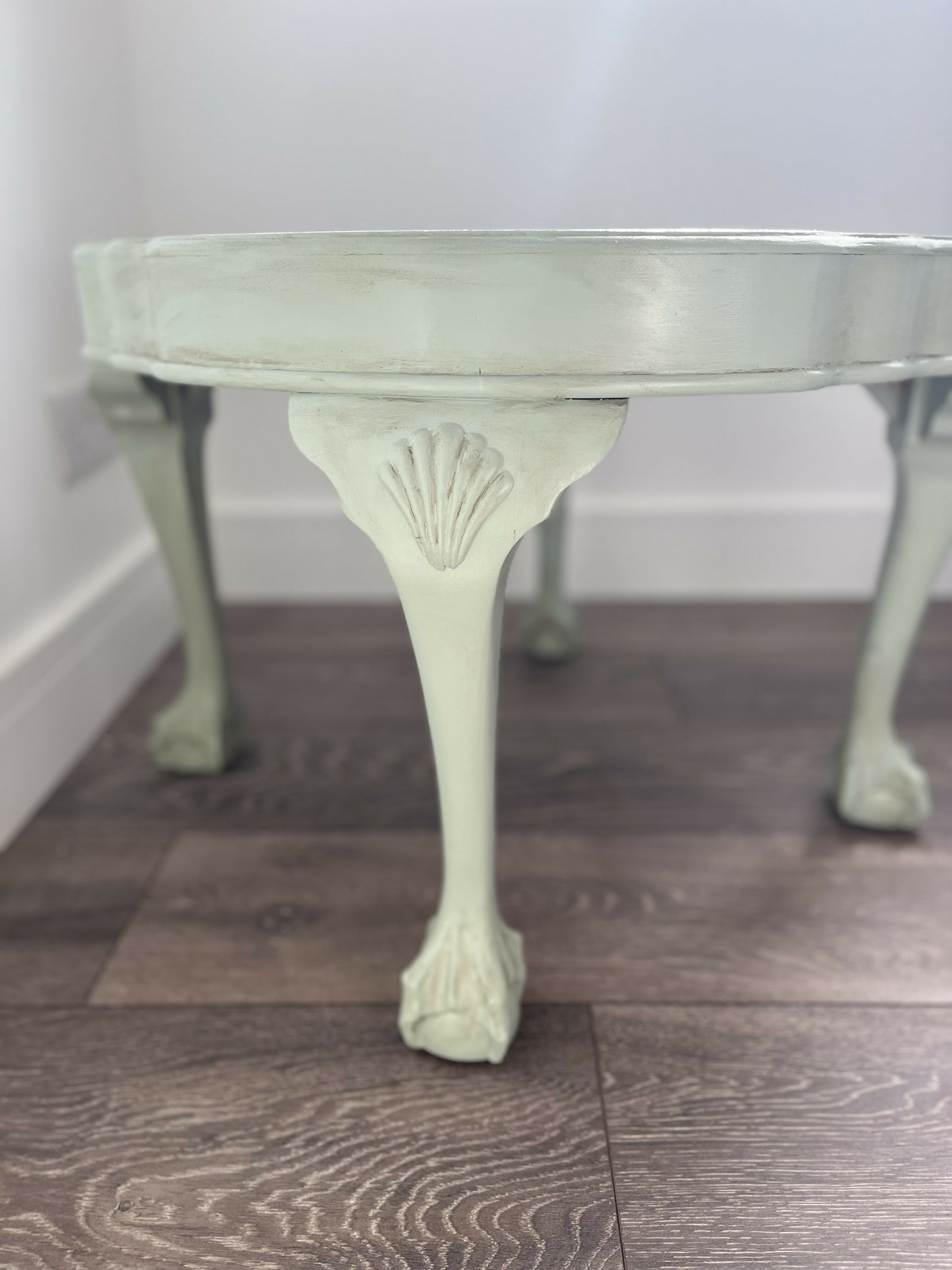 Round coffee table /entrance hall table