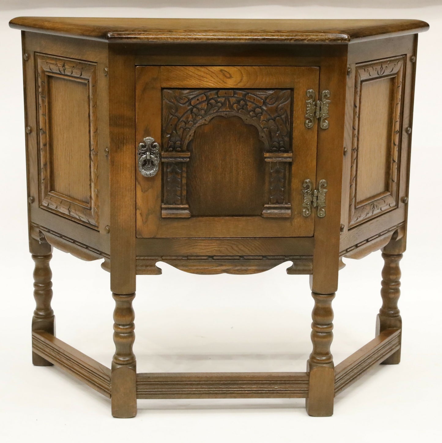 Old Charm Canted Table Sideboard Light Oak Finish FREE UK Delivery*. SBR7852/2303C