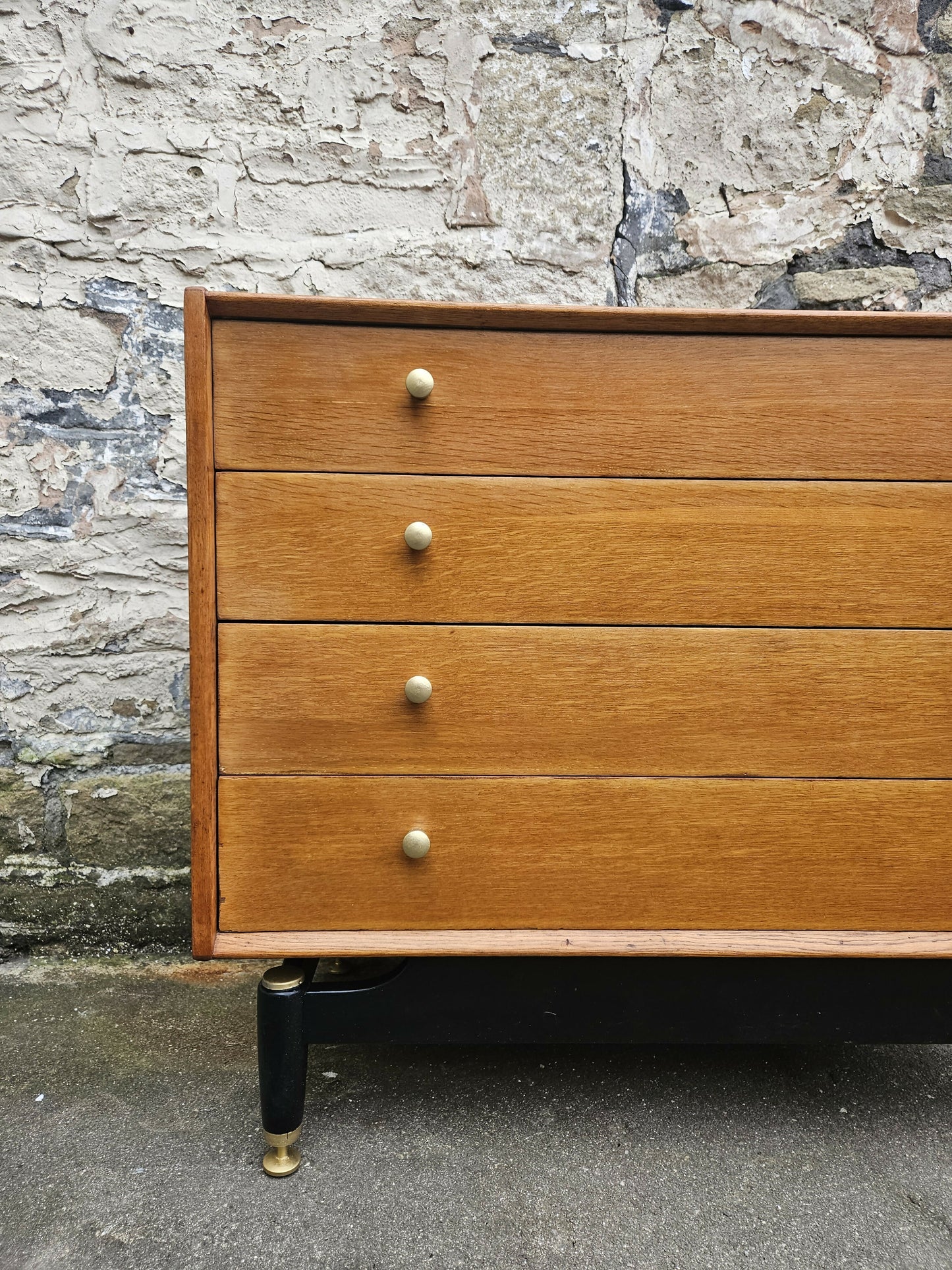 G Plan Brandon Range Four Drawer Chest Of Drawers In Oak With Ebonised Detailing