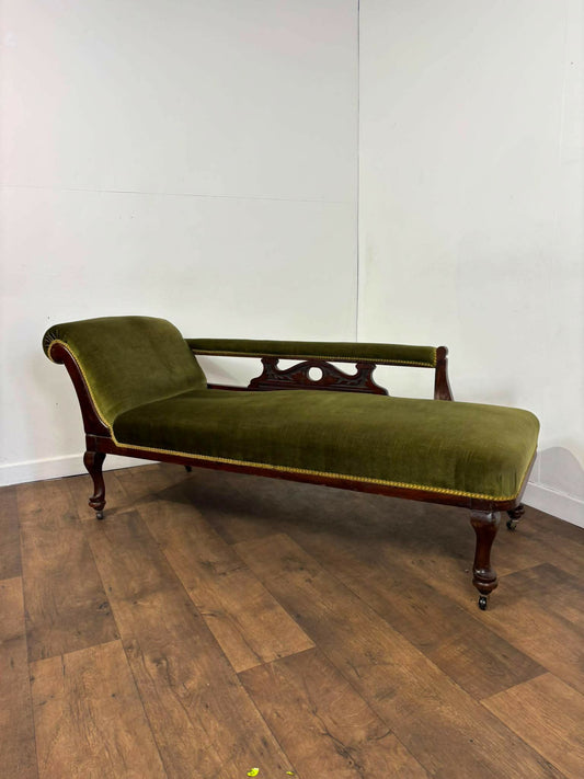 Victorian Mahogany Chaise Longue