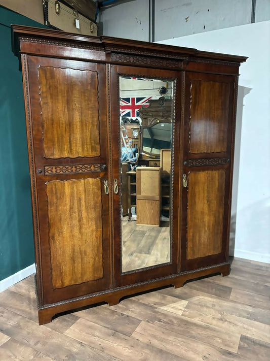 Edwardian Mahogany Wardrobe 00