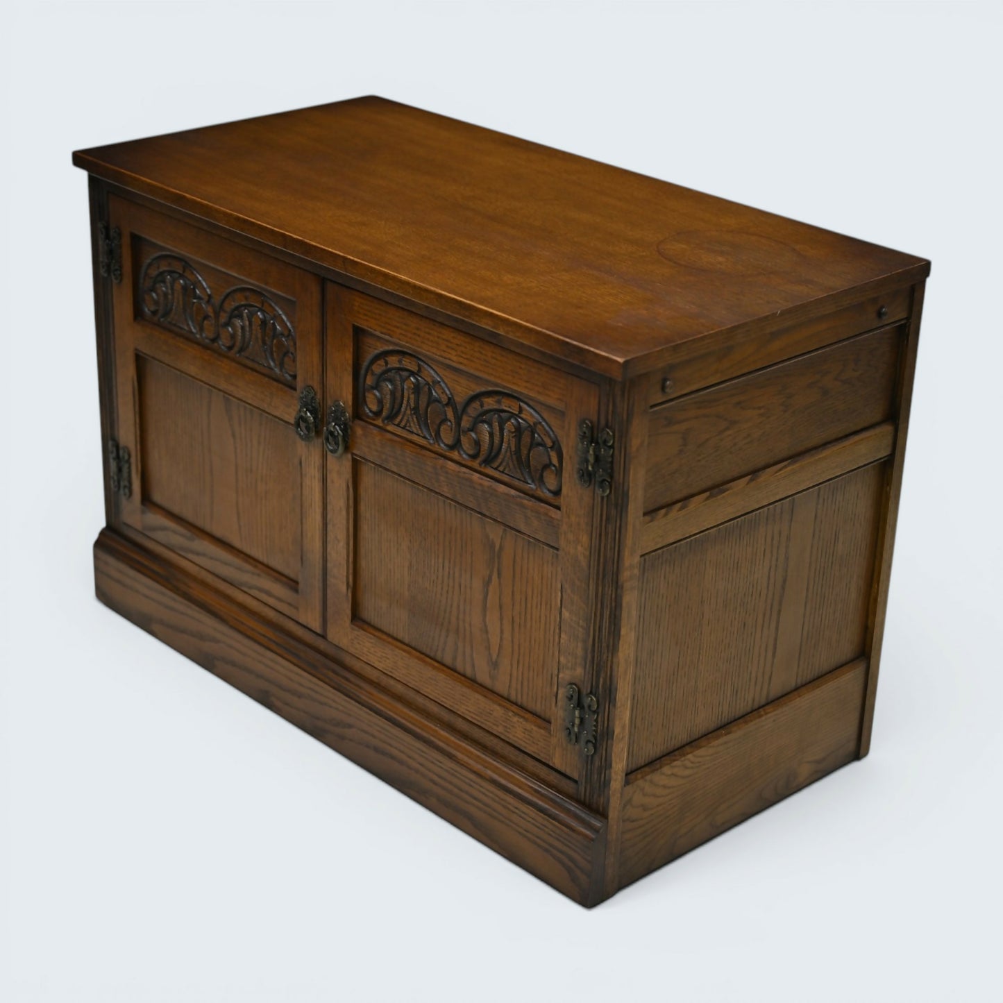 Old Charm Low Sideboard Light Oak Vintage Furniture Storage FREE UK Delivery