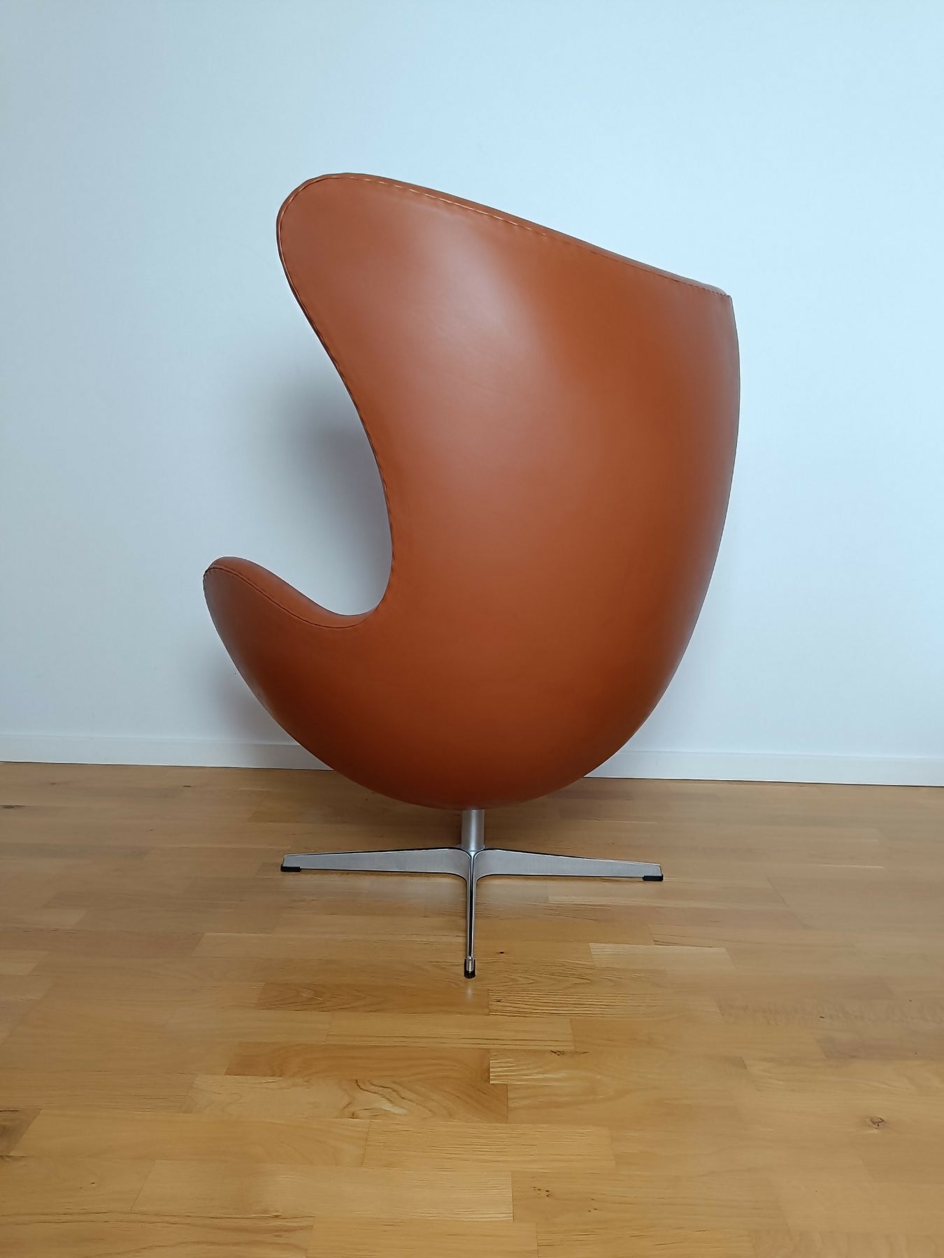 Arne Jacobsen - Egg Chair - Arne Jacobsen - Lounge chair