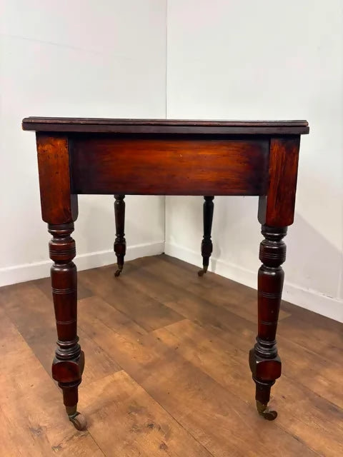Edwardian Red Walnut Ladies Writing Table